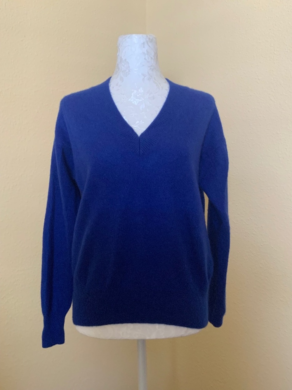 White+Warren Royal Blue Cashmere Sweater